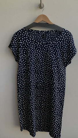 Only Black Daisy Print Cinch-Waist T-Shirt Dress - Size Large