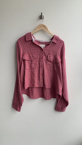 American Eagle Pink Plaid Cropped Button Front Long Sleeve Shirt - Size X-Large