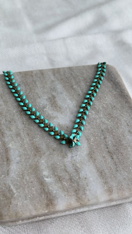 Lace Brick Design Turqoise Fishtail Necklace