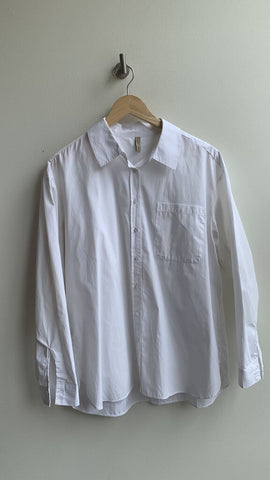 Soyaconcept White Oversized Button Front Shirt - Size Medium