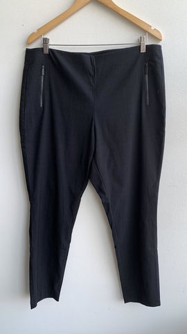 Calvin Klein Black Textured Pull On Slim Leg Pant - Size X-Large