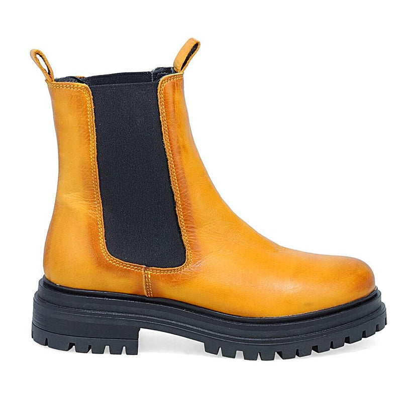 Boots &amp; Band Tees!