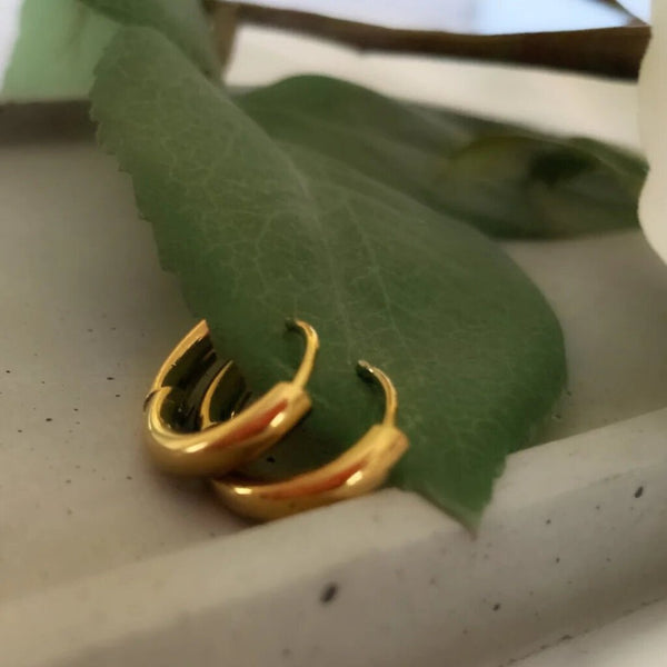 Isla Rae Perfectly Plain Hoops