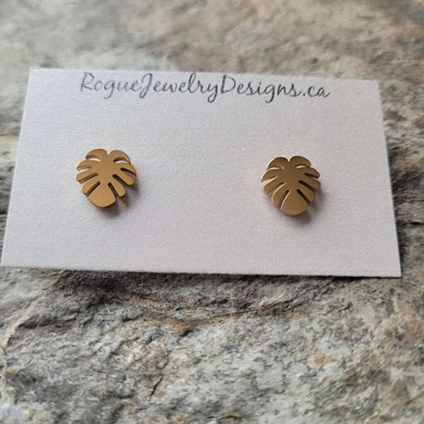 Rogue Jewelry Charm Stud Earrings