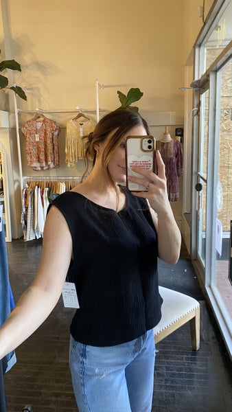 EMK 'Livi' Boxy Tank Top - Black