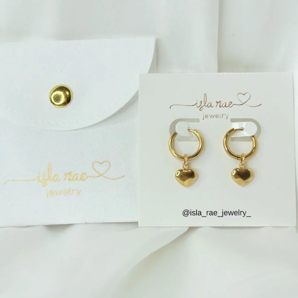 Isla Rae Everyday Hoop with Puffy Heart Charm