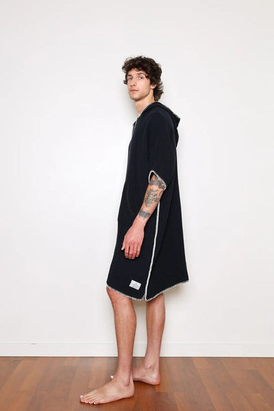 Tofino Towel Men's 'Cocoon' Poncho - Black
