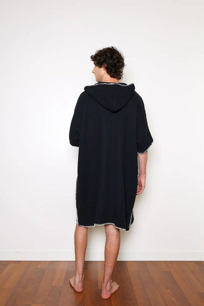 Tofino Towel Men's 'Cocoon' Poncho - Black