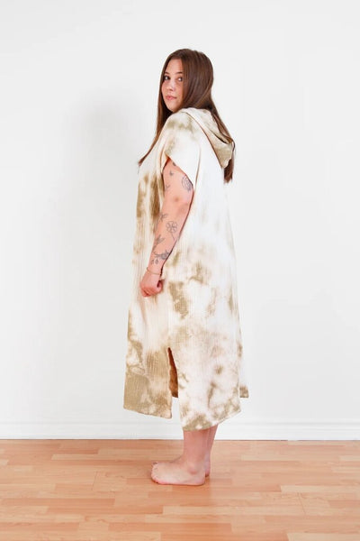 Tofino Towel Unisex 'Holden' Poncho - Khaki Tie-Dye