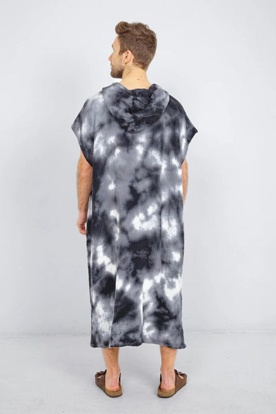 Tofino Towel Unisex 'Holden' Poncho - Ocean Tie-Dye