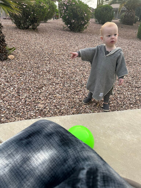 Tofino Towel Kids 'Pebble' Poncho - Grey