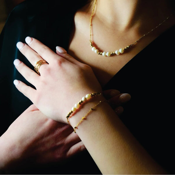 Hackney Nine 'Marenta' Gilded Harmony Chain Bracelet with Gold Beads and Freshwater Pearls