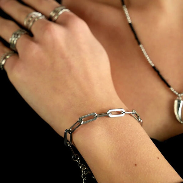 Hackney Nine 'Jacki' Contemporary Paper Clip Bracelet - Silver