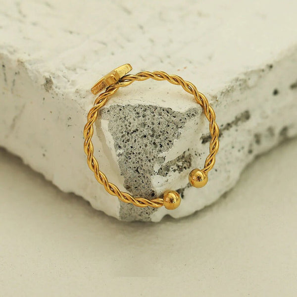 Hackney Nine 'Nicole' Dainty Star Ring