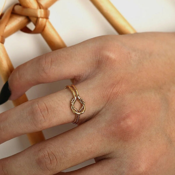 Hackney Nine 'Lascina' Double Stacked Knotted Ring
