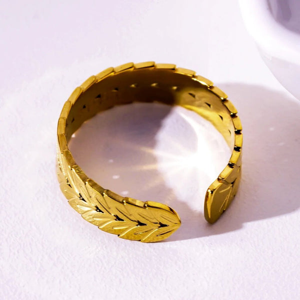 Hackney Nine 'Mael' Herringbone Design Ring