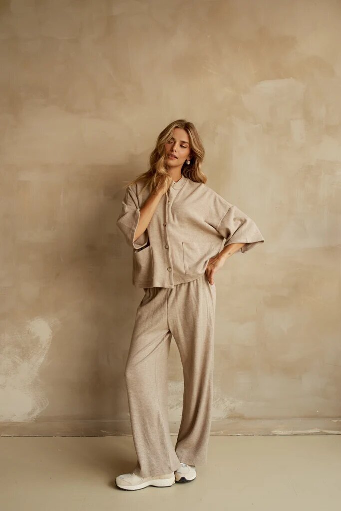 Dailystory 'Emma' Flare Leg Knit Pants - Beige