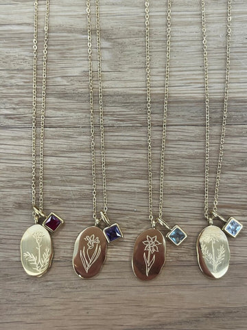 Kristen Lee Engraved Birth Flower Necklace - Gold with Charm