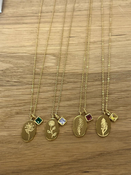 Kristen Lee Engraved Birth Flower Necklace - Gold with Charm