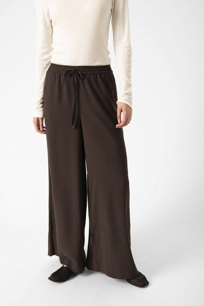 Soaked in Luxury 'Shirley' Trousers - Chocolate Torte