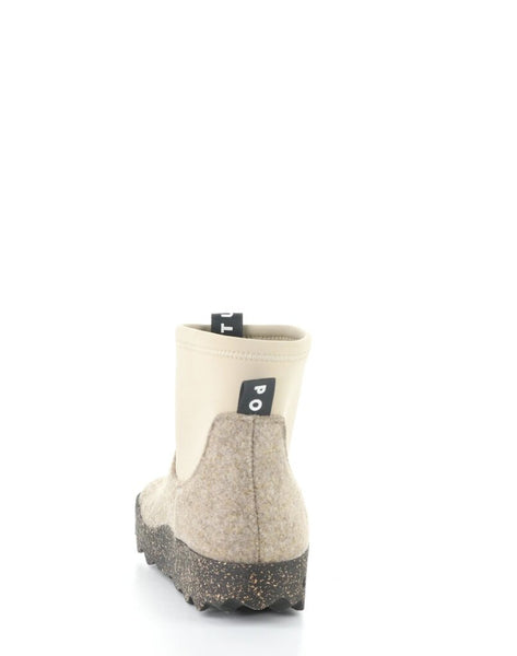 Asportuguesas 'Cobby' Round Toe Boots