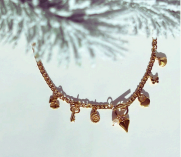 Isla Rae 'Keepsake' Gold Charm Necklace