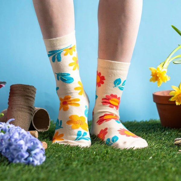 Friday Sock Co. Women's Fun Flowers Socks