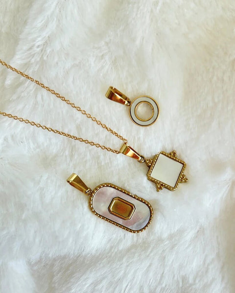 Isla Rae Circular Pendant with Dainty Chain