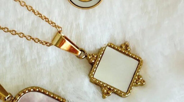 Isla Rae Gold Mirroe Pendant with Dainty Chain