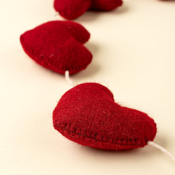 Indaba Heart Felt Garland - Red