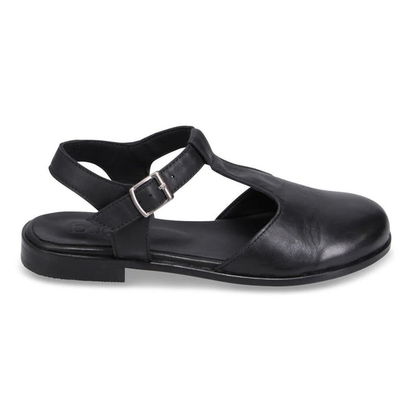 Bueno 'Farah' Closed Toe Sandal