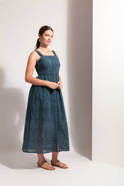 FOIL 'Sweet Stitch' Eyelet Lace Dress