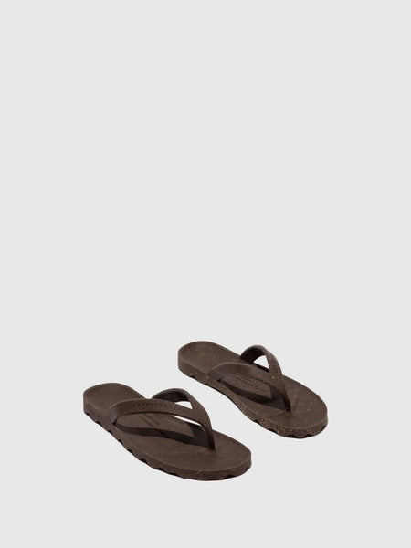 Asportuguesas 'Earth' Rubber Flip Flops - Brown