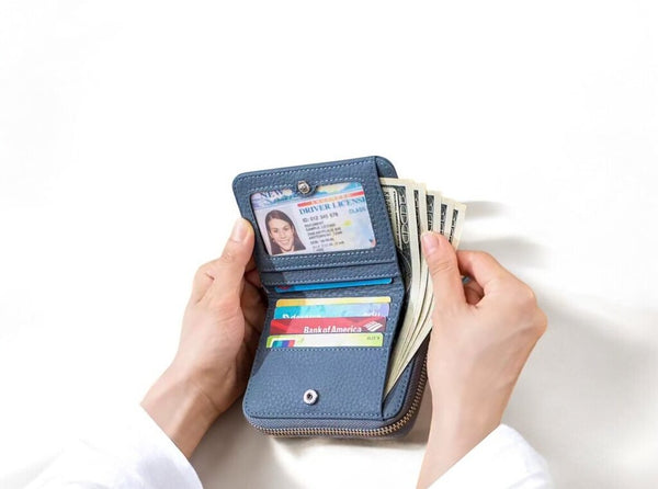 Armoir 'Panama' Accordion Zip Wallet