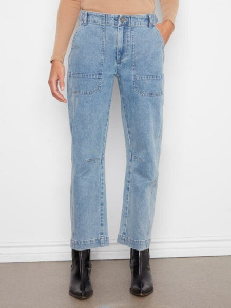 Charlie B Cropped Batch Pocket Barrel Jeans