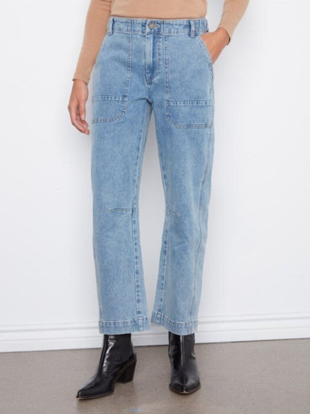 Charlie B Cropped Batch Pocket Barrel Jeans