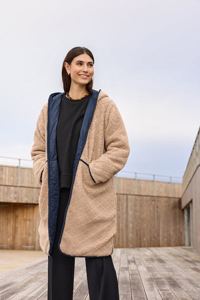 Soyaconcept 'Gela 3' Quilted/Teddy Fabric Reversible Coat