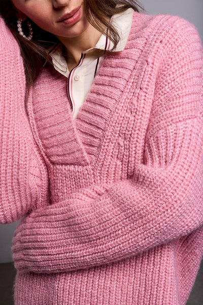 Tribal Blue Thread Oversized Chunky Knit Deep V-Neck Sweater - Pink Frost