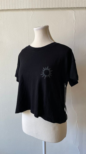 Known Supply 'Desert' Cropped Graphic Tee