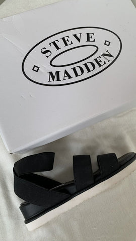 Steve Madden Black 'Fictive' Strappy White Sole Sandal - Size 36