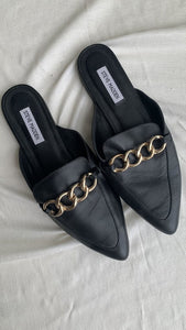 Steve Madden Black Pointy Toe Gold Chain Mules - Size 10