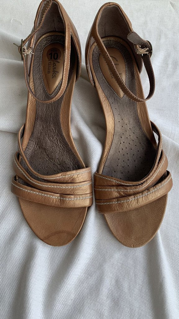 Clarks Gold Strappy Wedge - Size 10