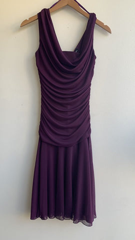 Pre-Owned Le Chateau Purple Rouched Fit & Flare Sleeveless Dress - Size Medium