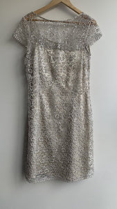 Pre-Owned Cachet Champagne Lace Sequin Dress w/ Slip - Size 16