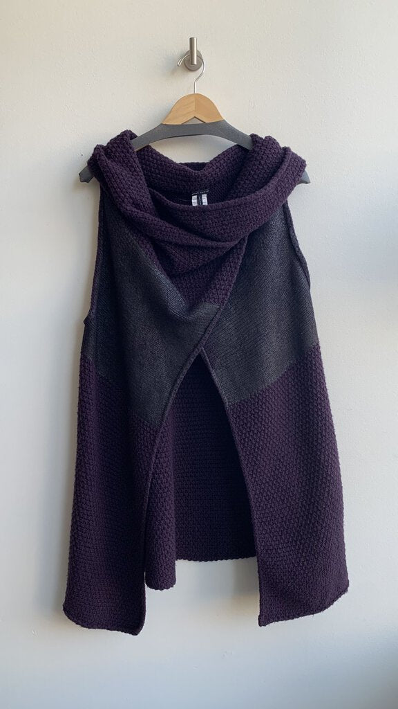 Pre-Owned Sarah Pacini Purple/Black Knit Cowlneck Vest - One Size