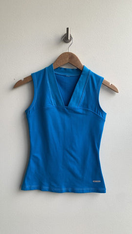 Pre-Owned One Tooth Blue V-neck Sleeveless Athletic Wear- Size XS (Estimated)