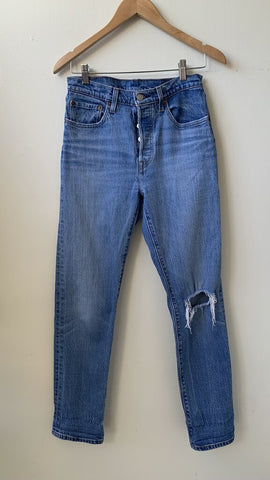 Pre-Owned Levi's Mid-Blue 501 Distressed Knee Jeans - Size 27