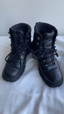 Pre-Owned Sorel Black Waterproof Lace Up Boots - Size 8