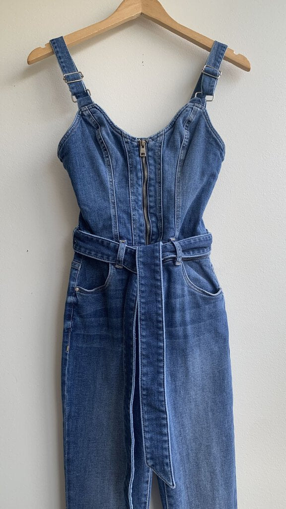 Pre-Owned Guess Dark Wash Sleeveless Belted Denim Jumpsuit - Size X-Small