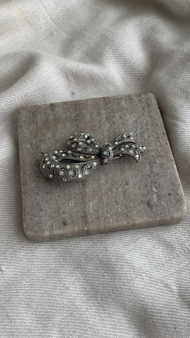 Silver CZ Stone Ribbon Brooch